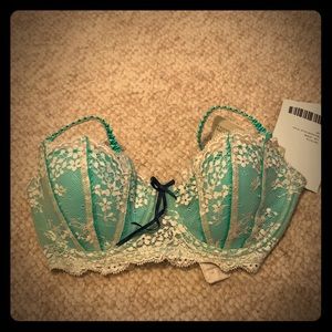 Elle Macpherson intimates Dentelle bra 32C